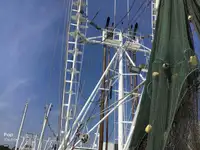 Trallers pārdod