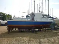 Trallers pārdod