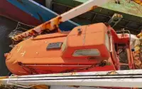 Naftas / Ķīmisko vielu tankkuģis pārdod