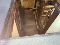 Trallers pārdod
