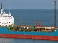 Naftas / Ķīmisko vielu tankkuģis pārdod