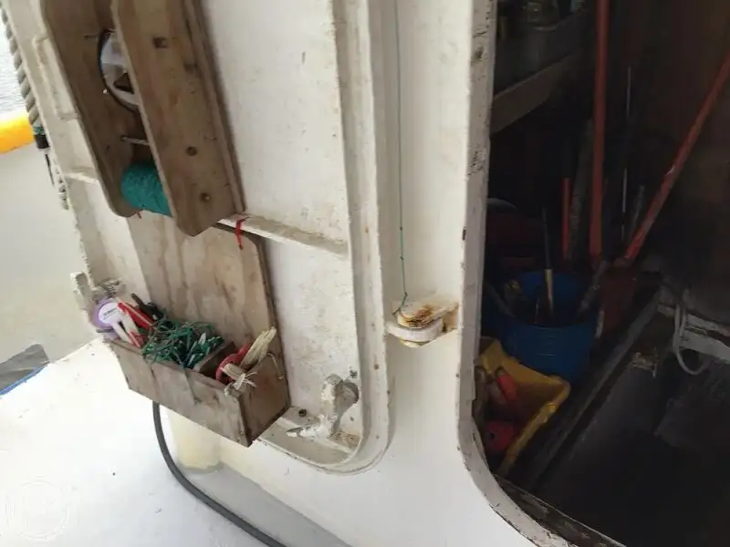 Trallers pārdod