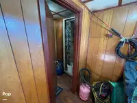 Trallers pārdod