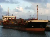 Dredžs pārdod