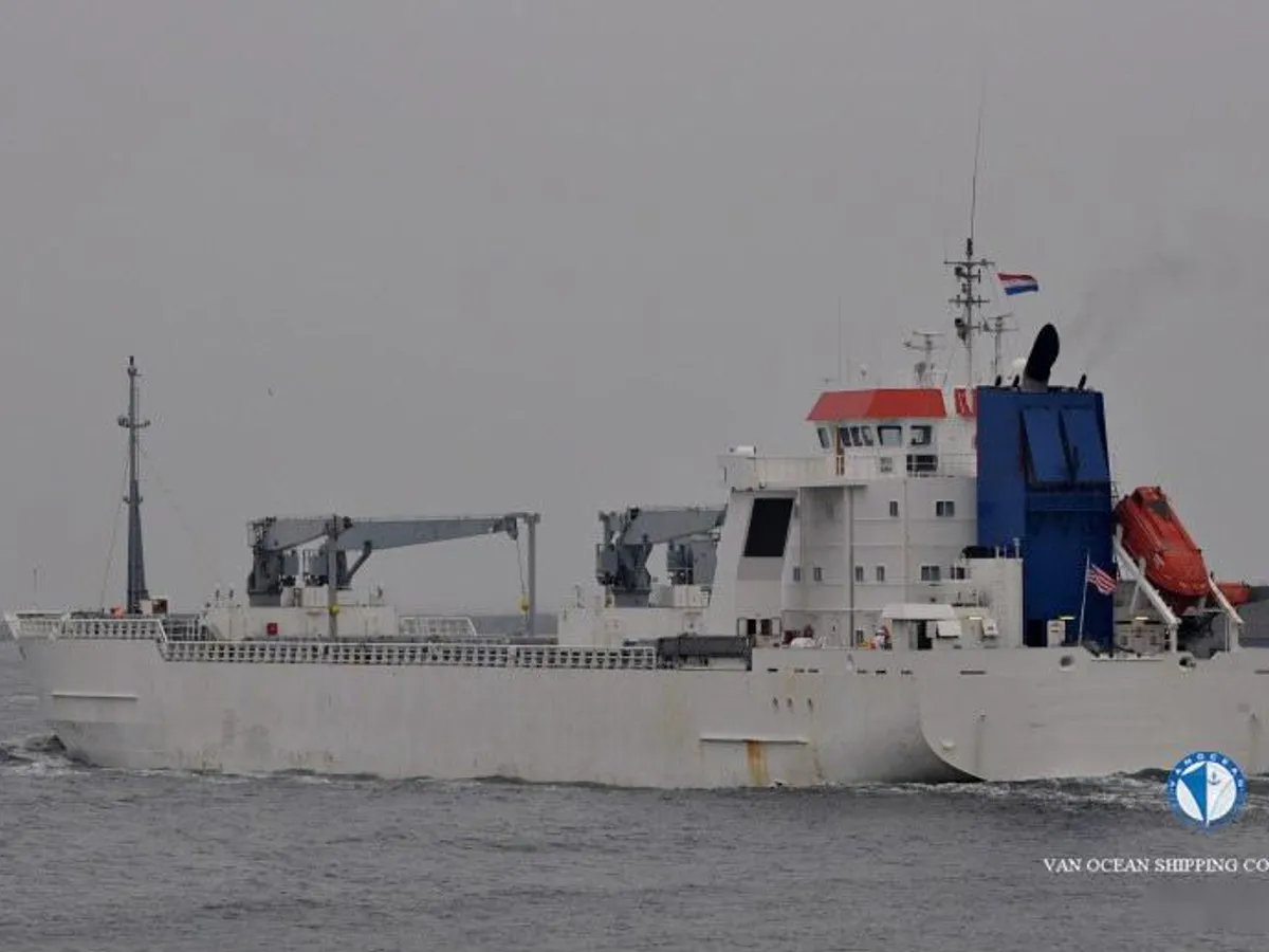 Reefer kuģis pārdod