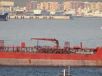 Naftas / Ķīmisko vielu tankkuģis pārdod