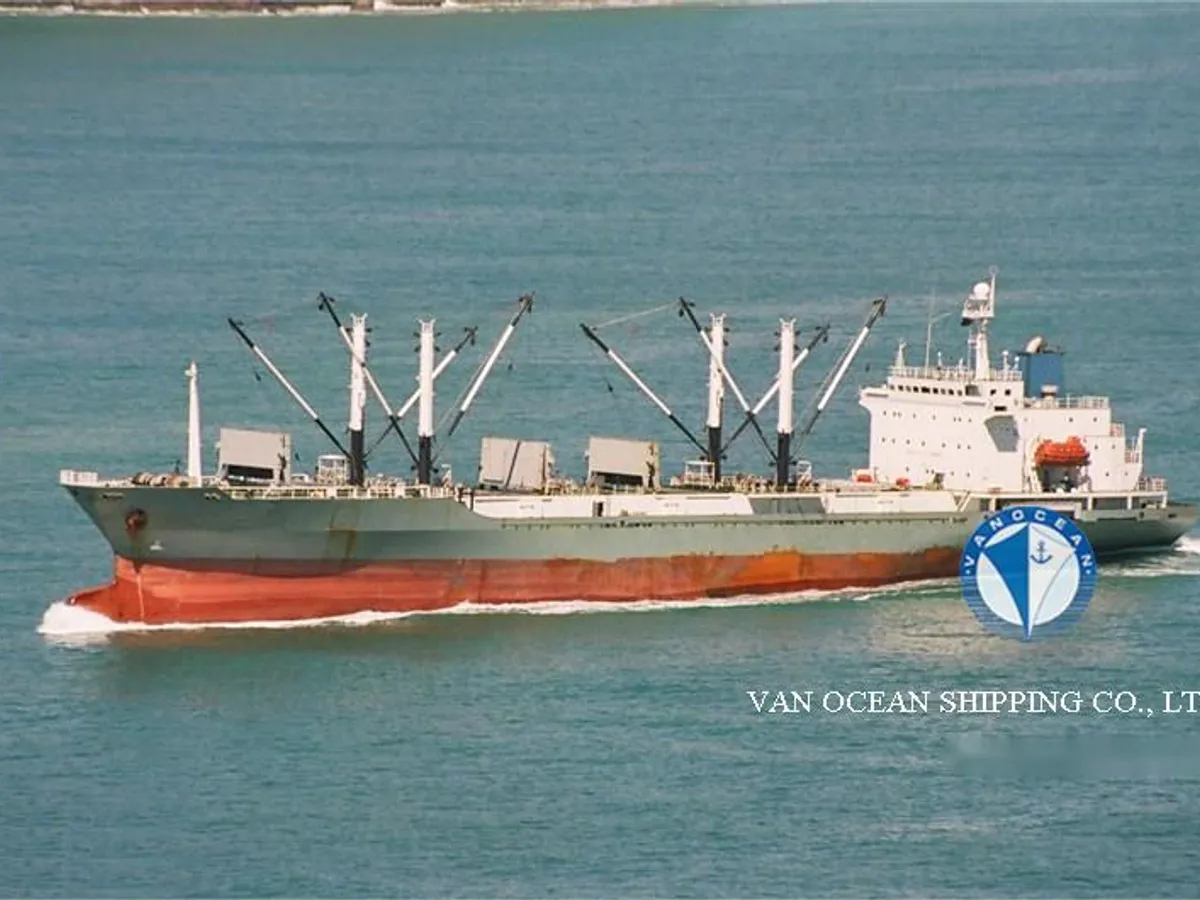 Reefer kuģis pārdod