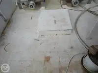 Trallers pārdod