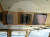 Trallers pārdod