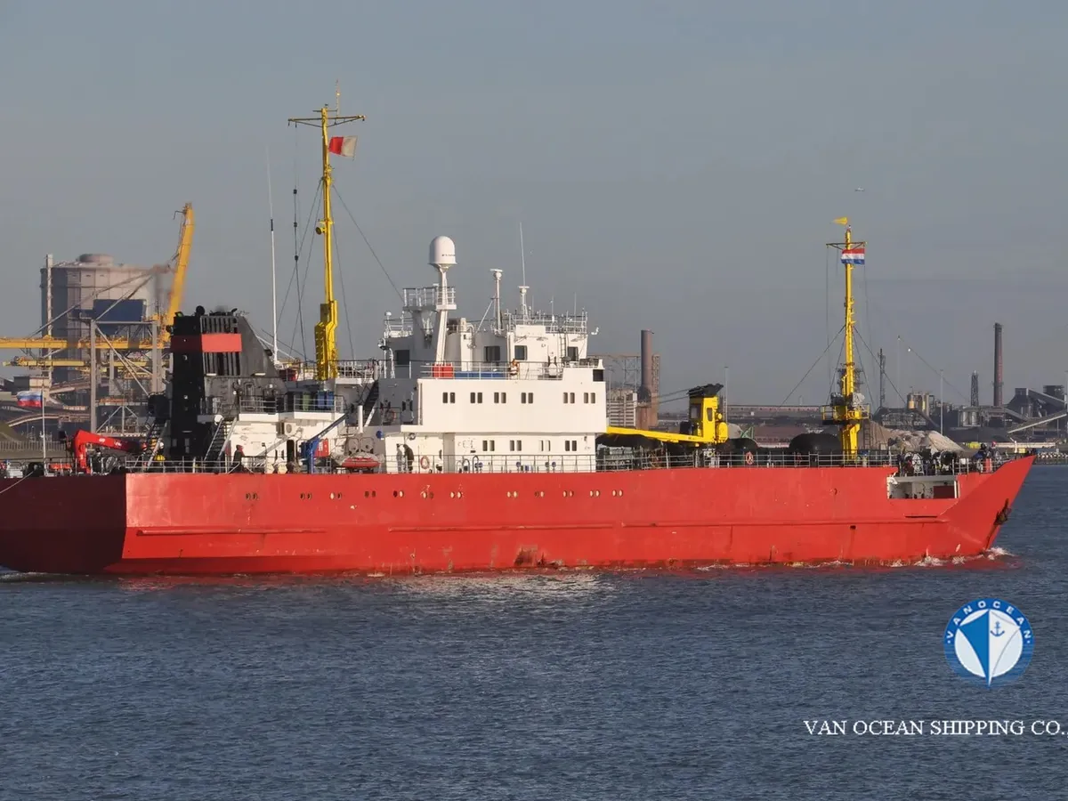 Reefer kuģis pārdod