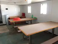 Naftas / Ķīmisko vielu tankkuģis pārdod