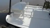 Trallers pārdod