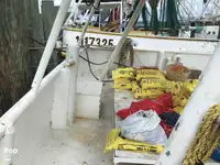 Trallers pārdod
