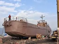 Naftas / Ķīmisko vielu tankkuģis pārdod