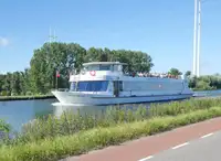 Kruīza kuģis pārdod