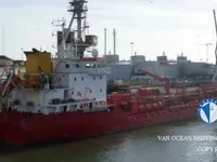 Naftas / Ķīmisko vielu tankkuģis pārdod