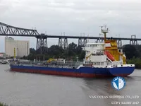 Naftas / Ķīmisko vielu tankkuģis pārdod