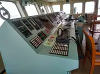 Naftas / Ķīmisko vielu tankkuģis pārdod