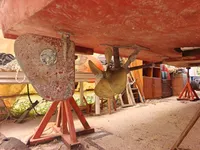 Darba laivas pārdod