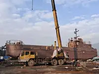 Naftas / Ķīmisko vielu tankkuģis pārdod