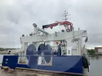 Staru trallera zvejas kuģis pārdod