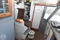 Garā līnija zvejas kuģis pārdod
