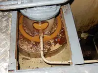 Darba laivas pārdod
