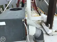 Trallers pārdod