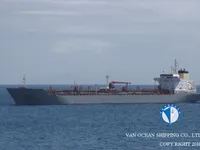 Naftas / Ķīmisko vielu tankkuģis pārdod