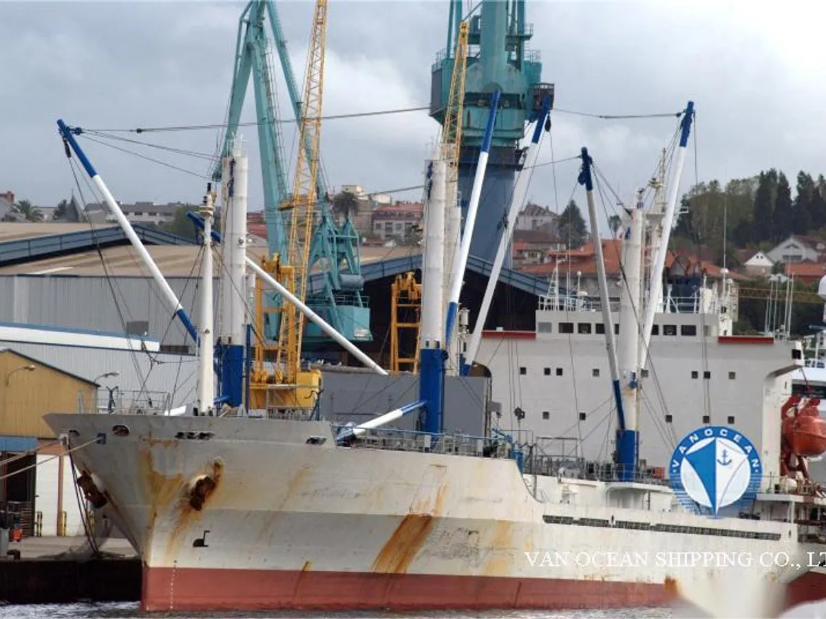 Reefer kuģis pārdod