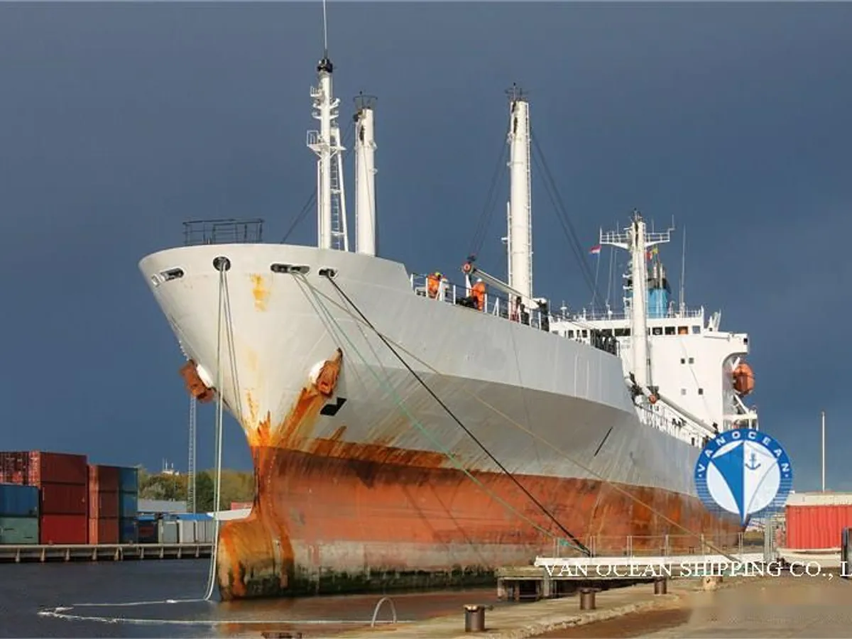 Reefer kuģis pārdod