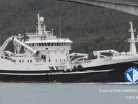 Trallers pārdod