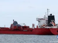 Naftas / Ķīmisko vielu tankkuģis pārdod