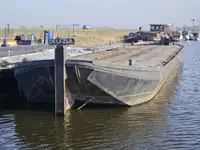 Bārža pārdod