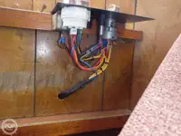 Trallers pārdod