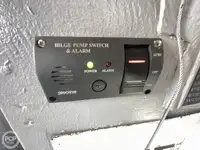Trallers pārdod