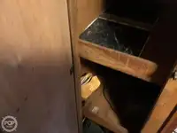 Trallers pārdod