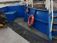Apkalpes kuģis pārdod