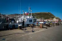 Hidrogrāfiskais kuģis pārdod