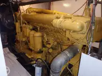 Trallers pārdod