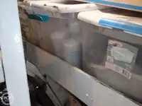 Trallers pārdod