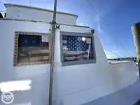 Trallers pārdod