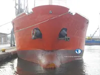 Naftas / Ķīmisko vielu tankkuģis pārdod