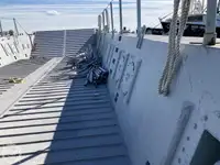 Desanta kuģis, tankkuģis pārdod