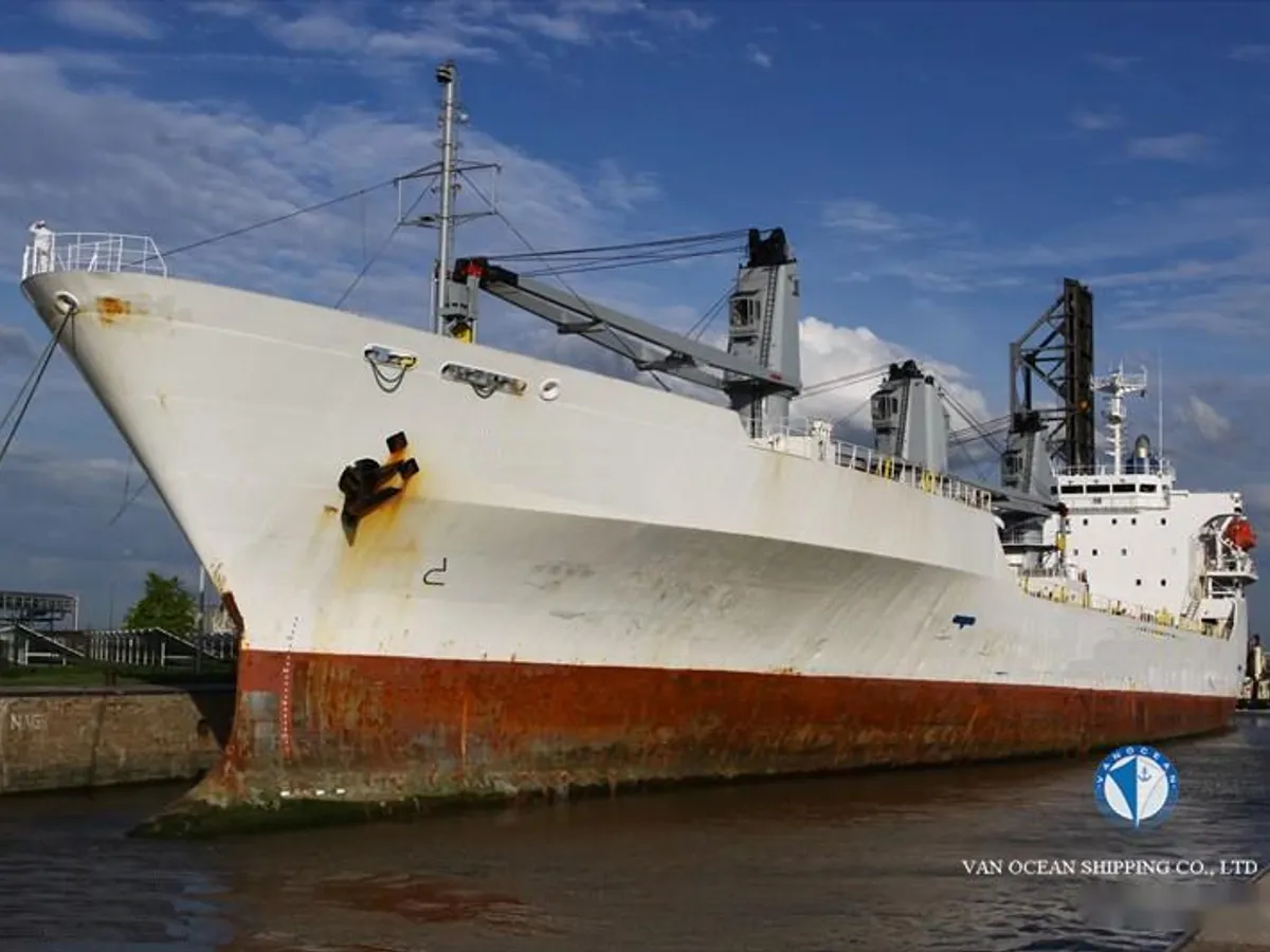 Reefer kuģis pārdod