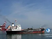 Naftas / Ķīmisko vielu tankkuģis pārdod