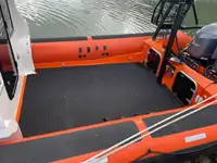 Cietā piepūšamā laiva pārdod