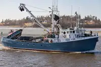 Purse seiner pārdošanā