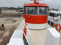 Loču laiva pārdošanā