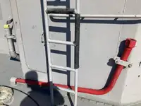 Desanta kuģis, tankkuģis pārdod